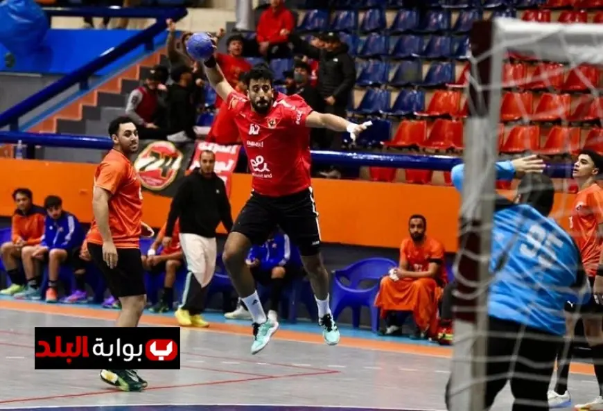 رجال الأهلي يتحدون طلائع الجيش في قمة الدوري الممتاز