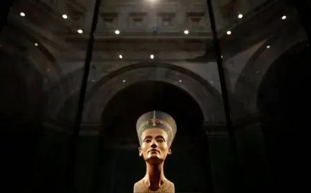 كبير الأثريين يكشف تفاصيل معقدة حول استعادة رأس نفرتيتي من ألمانيا ويتطلب وقتا لتحقيق ذلك