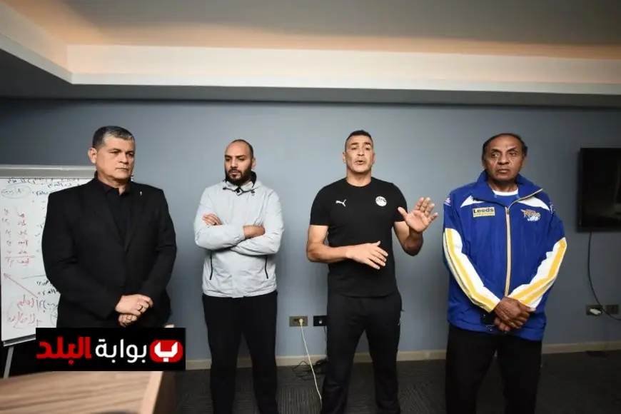 أوسكار رويز يقدم محاضرة قيّمة لمدربي حراس المرمى عن أهم الحالات التحكيمية